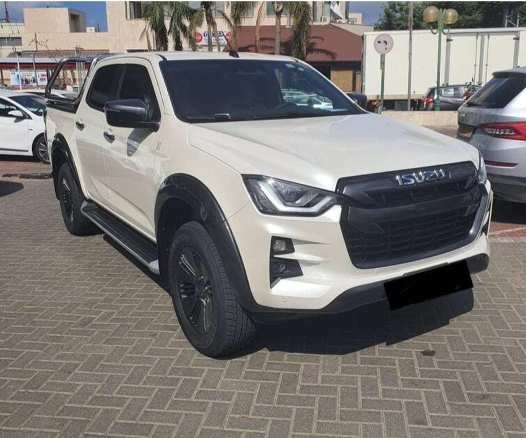 איסוזו D-MAX 4X4 LS premium