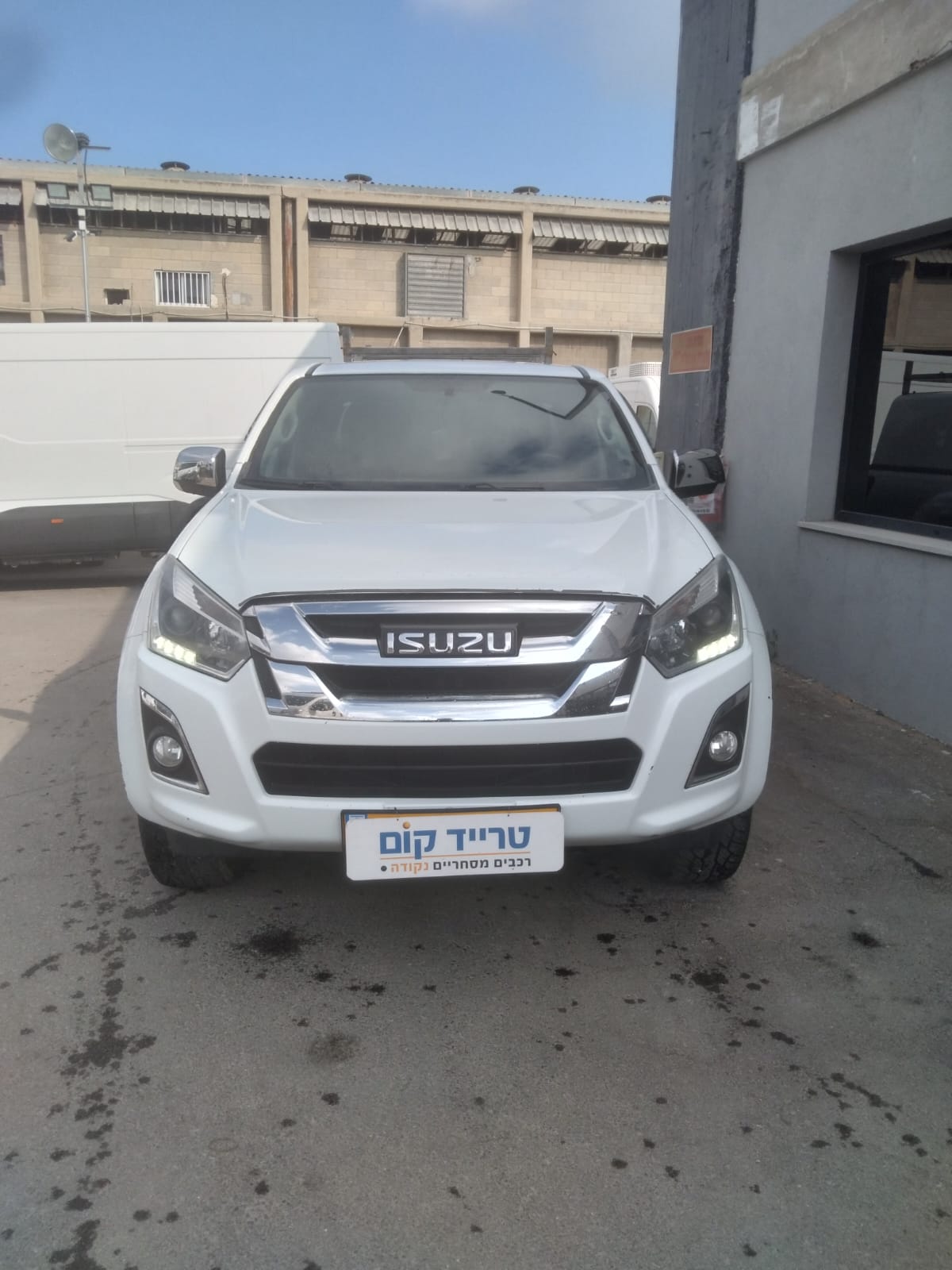 איסוזו די-מקס (ISUZU D-MAX) 4X4