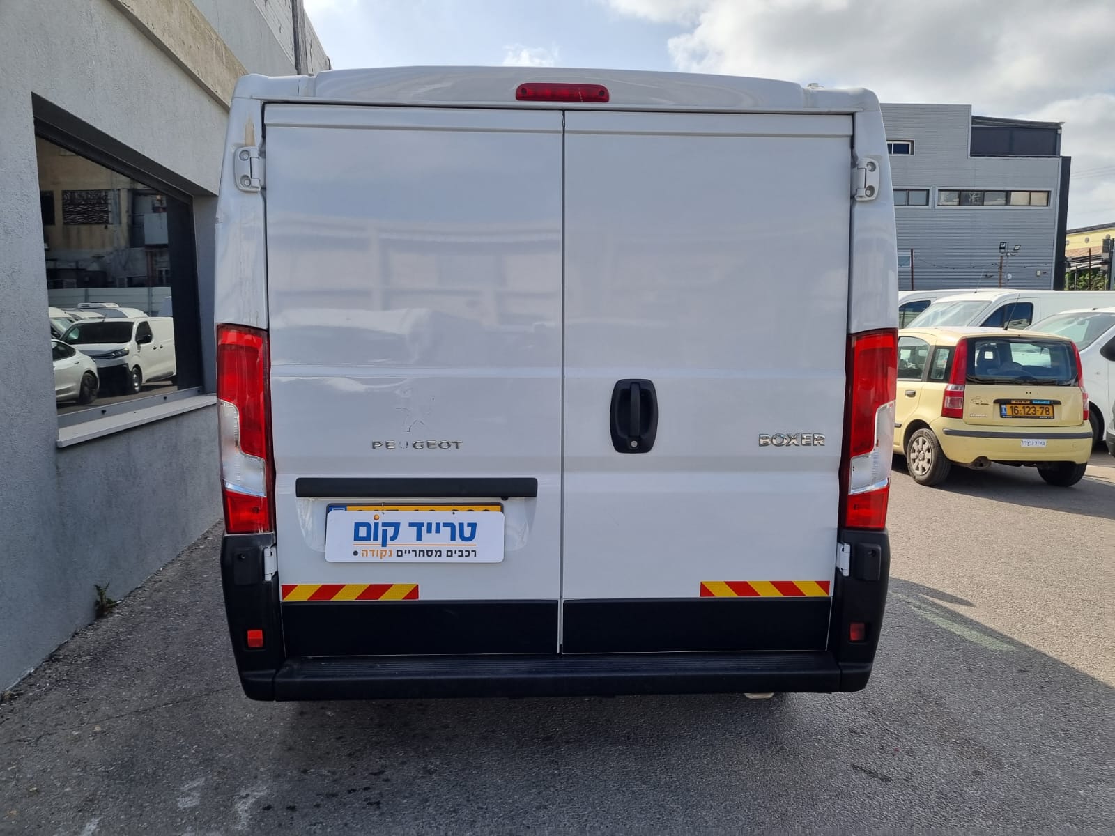 בוקסר 2022 קצר ב חדש 3