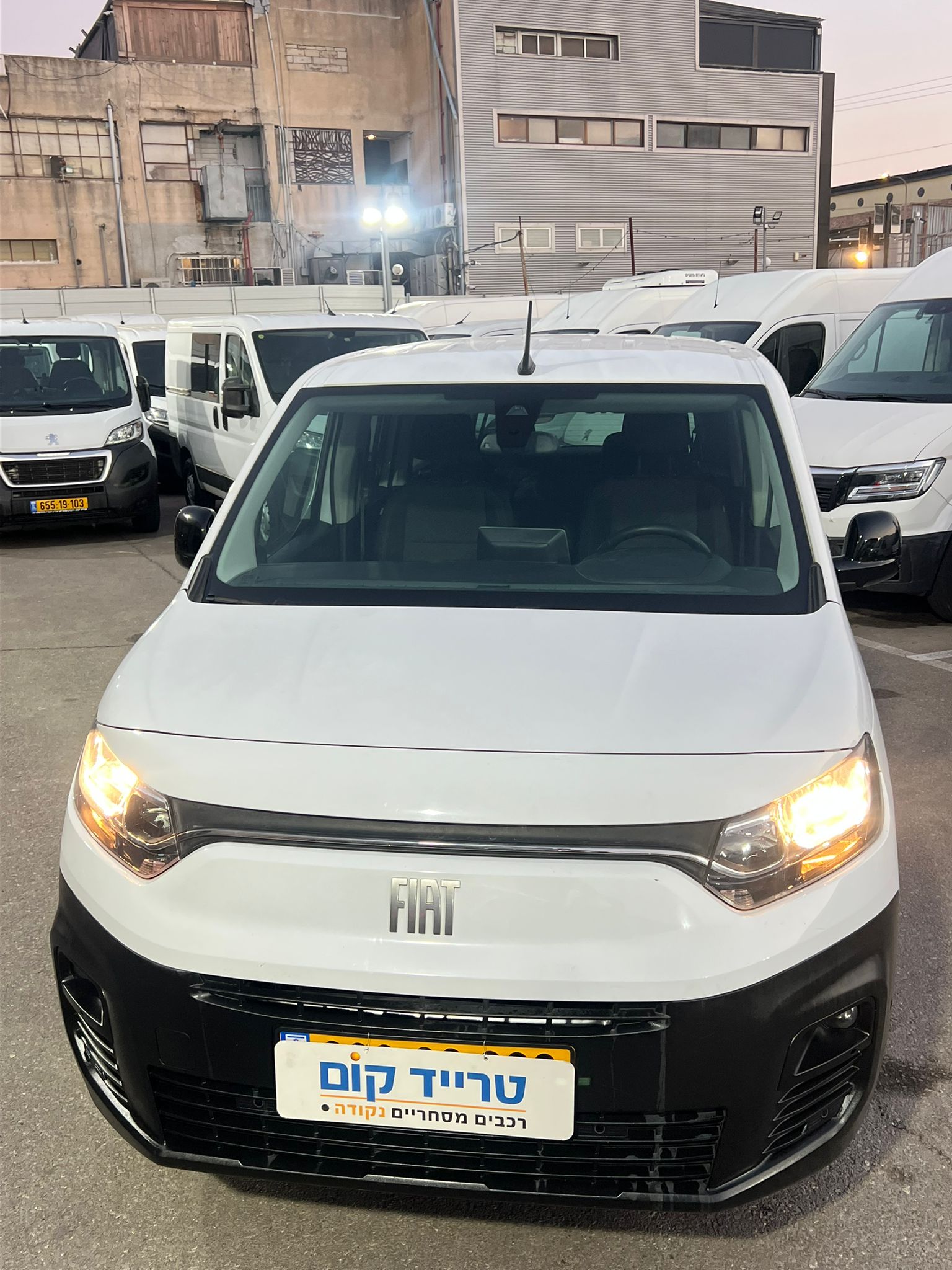 דובלו 2024 אוטו 1