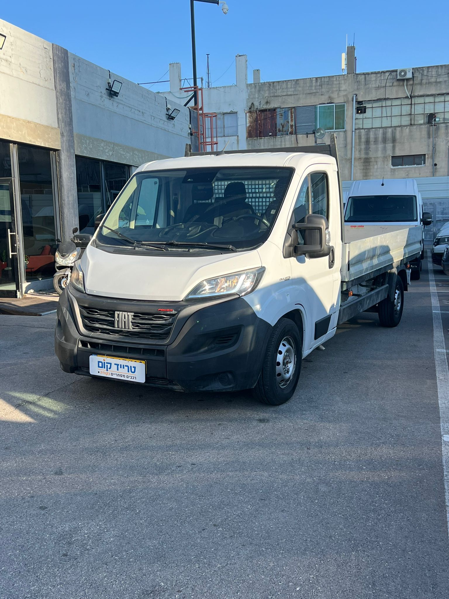 דוקאטו 2021 חד ב2