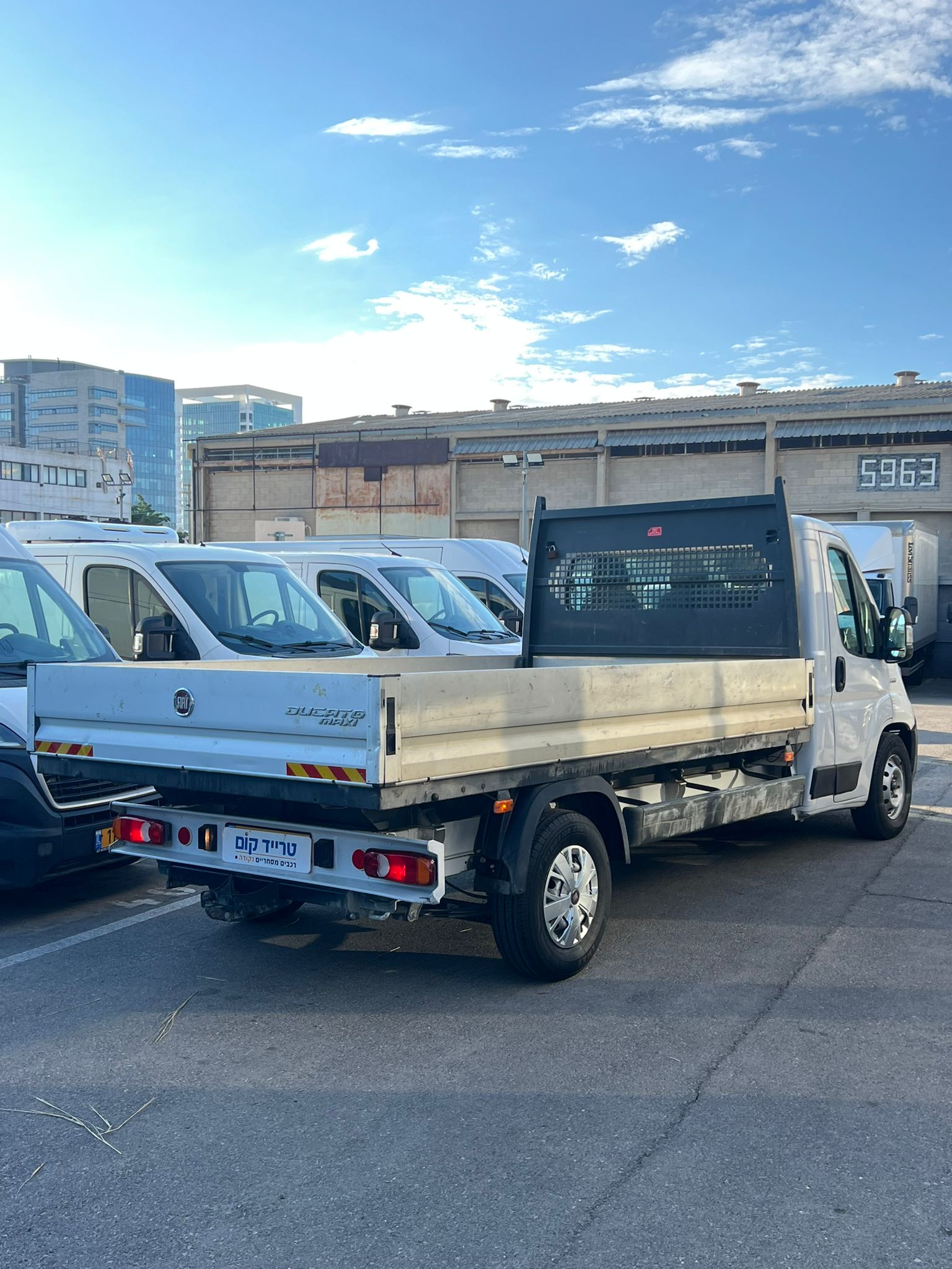 דוקאטו 2021 חד ב4