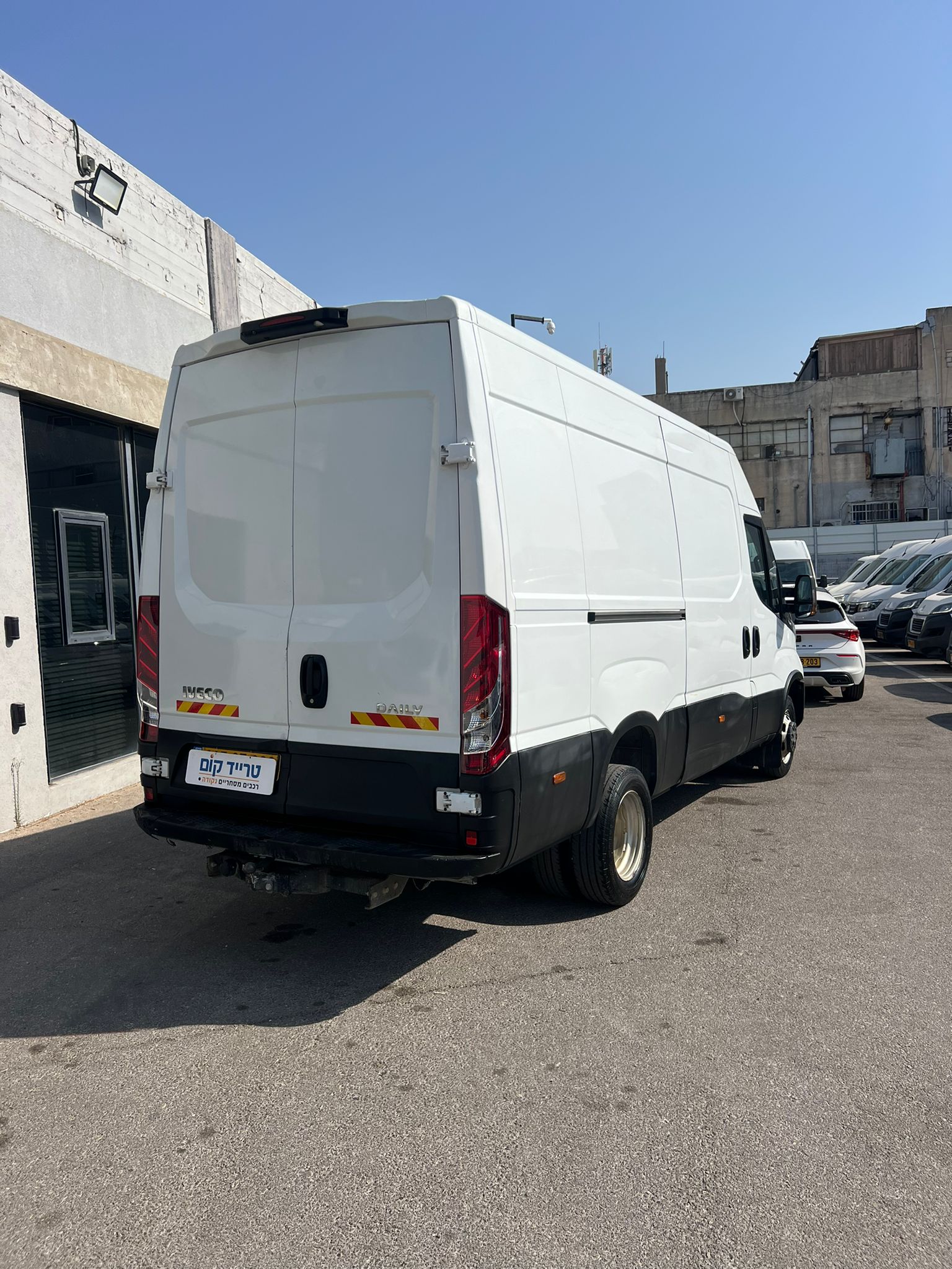 דיילי 2023 בינוני גבוה ג3