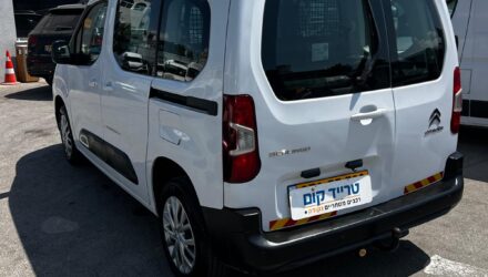 סיטרואן ברלינגו מסחרית שנת 2024 דגם SHINE PK — מבט אחורי אלכסוני