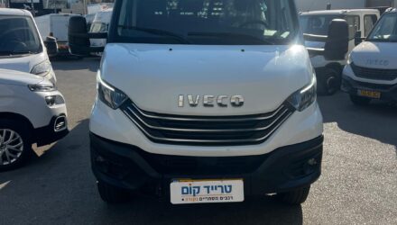 איווקו דיילי מסחרית שנת 2023 דגם דאבל קבינה 70C18 — חזית הרכב