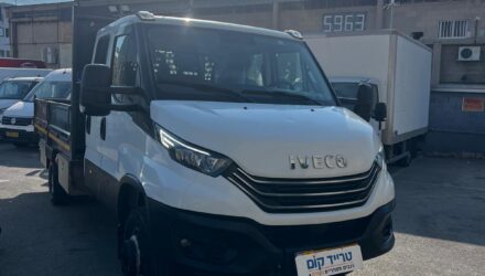 איווקו דיילי מסחרית שנת 2023 דגם דאבל קבינה 70C18 — מבט קדמי אלכסוני נוסף